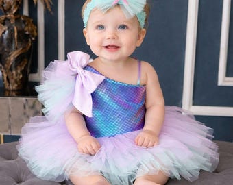 mermaid dress shape Long Sparkly Mermaid-Style Prom Dress