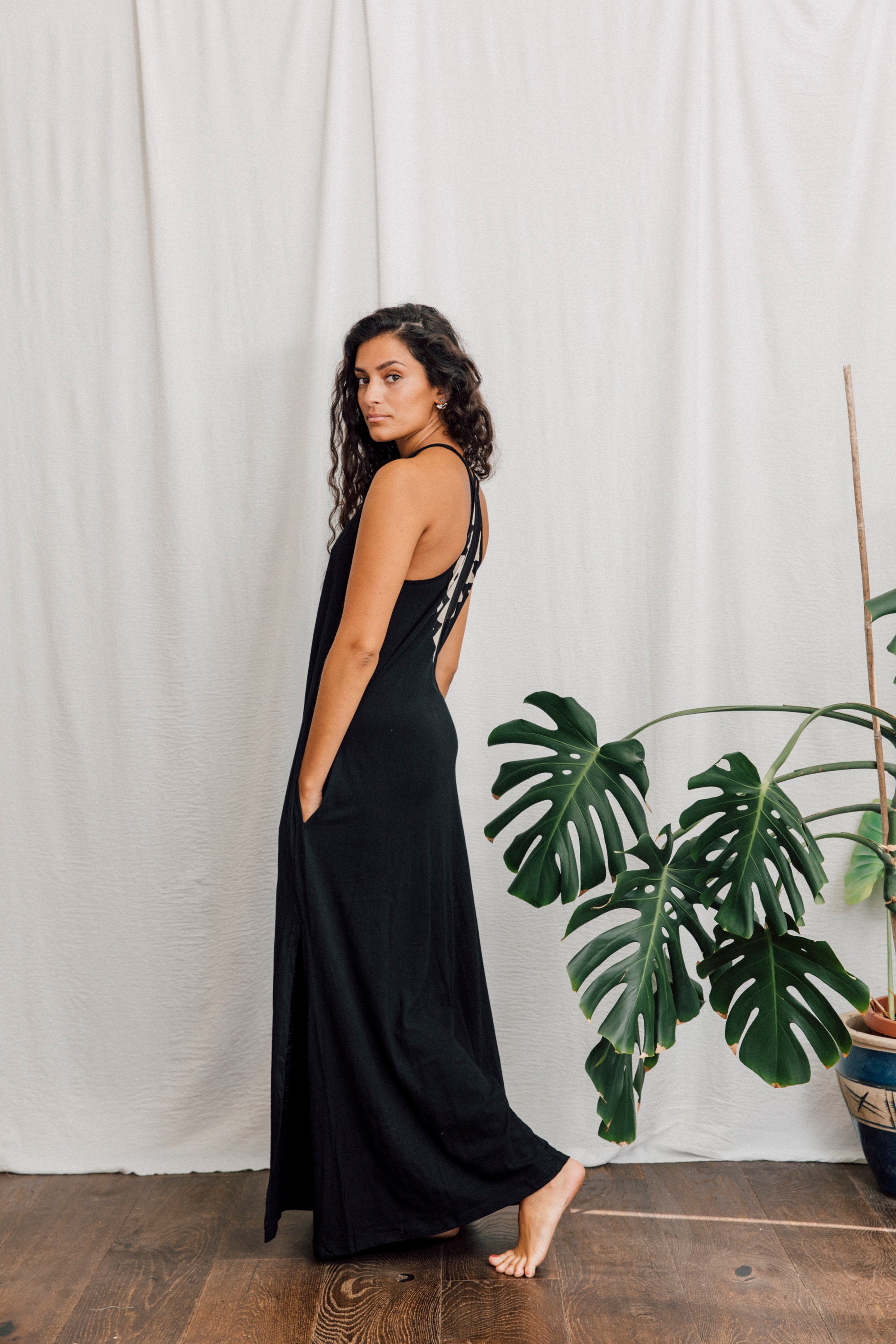 Long black maxi dress with clearance pockets