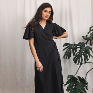 Black Wrap dress in raw cotton