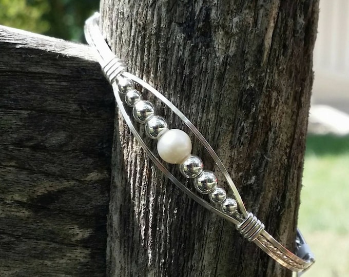 Pearl Meaghan- Argentium Silver, Silver, Pearl, Wire wrapped, wire jewelry, wire bracelets, silver bracelets, pearl bracelet