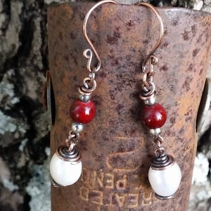 Boucles d’oreilles en cuivre, perles d’eau douce, boucles d’oreilles en perles, boucles d’oreilles en cuivre antiques