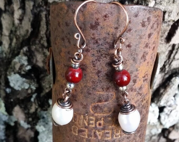 Copper earrings, freshwater pearls,pearl earrings,antiqued copper earrings