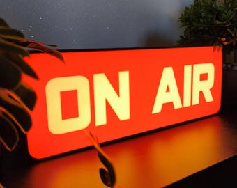 Lámpara LED retro "En el aire": letrero luminoso para estudio de radio, decoración para streamers de videojuegos, regalo para creadores de contenido original.