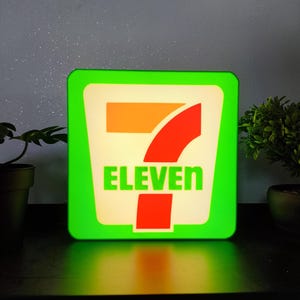 7-Eleven LED-Lampe – Leuchtschild mit Retro-Shop-Logo, Deko im Stil der amerikanischen Popkultur, originelles Sammlergeschenk
