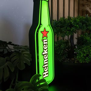 Luminária LED em formato de garrafa de cerveja Heineken | Luminária decorativa para bar gamer | Iluminação USB verde | Presente original | Decoração para adega de cerveja