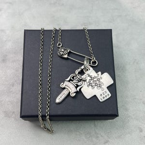 Chrome Hearts セーフティピン クロス ネックレス Chrome hearts necklace safety pin - Etsy 日本