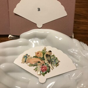 Een dozijn Victoriaanse stijl handgesneden blanco kaarten - papierventilator voor letterpress afdrukken of kalligrafie