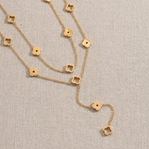 Set di 2 collane a quadrifoglio in acciaio inossidabile placcato oro, collana a Y e catena per clavicola, gioielli portafortuna a strati per donna