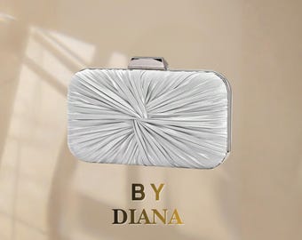 Bolso de mano elegante de satén plateado plisado para novias