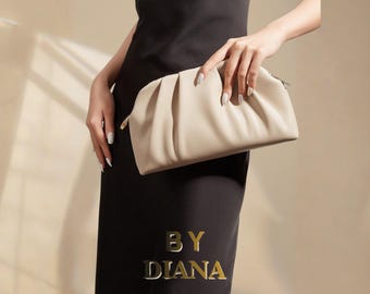 Bolso de mano beige suave para mujer, elegante bolso de noche fruncido, bolso formal para boda o fiesta.
