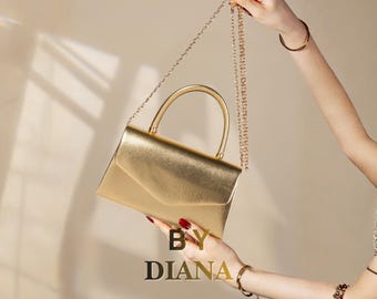 Elegant Gold Metallic Clutch – Top Handle Evening Bag with Chain Strap