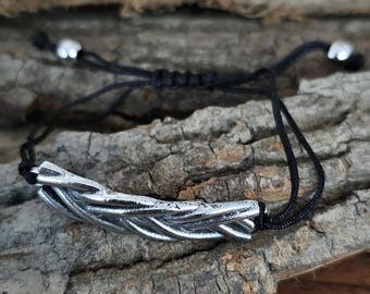 Western Feather Bracelet, Adjustable Cord Cowgirl Jewelry, Silver Feather Charm Bracelet, Southwestern Boho Bracelet