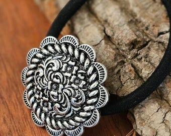 Vintage Western Concho Hair Tie, Silver Floral Concho Ponytail Holder, Cowgirl Boho Elastic Hair Accessory, Southwestern Style Gift