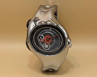 ヴィンテージ ナイキ トライアックス ウォッチ – マットシルバーケース