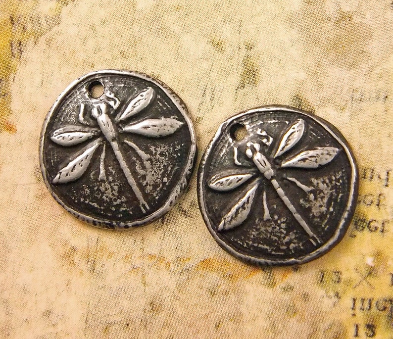 Dragonfly Charms Handmade Rustic Pewter Jewelry Components immagine 2