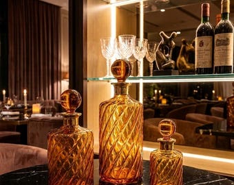 Mundgeblasenes Glas Parfüm-Flasche | Karaffe mit Stopfen | Einzigartige Dekorative Flaschen | Wiederbefüllbare Flaschen.