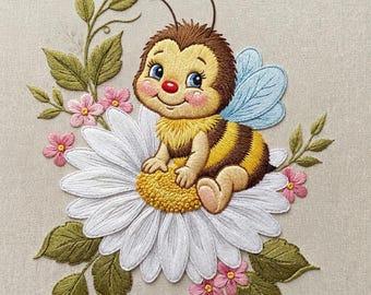 Cute Bee Sitting On Daisy Embroidery Design, Bumblebee Flower Machine Embroidery File, Spring Garden Pattern