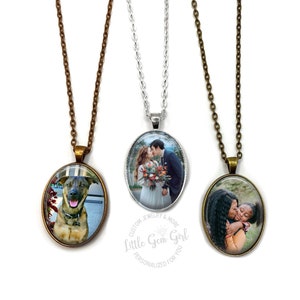 Custom Photo Necklace - Oval Picture Pendant - Silver Bronze or Copper Picture Jewelry - Personalized Photo Key Chain Charm