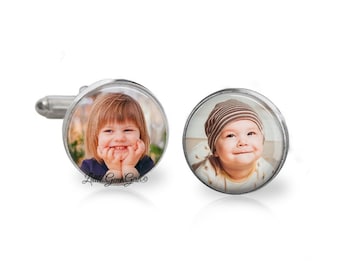 Gemelos personalizados con foto: un recuerdo de boda personalizado.