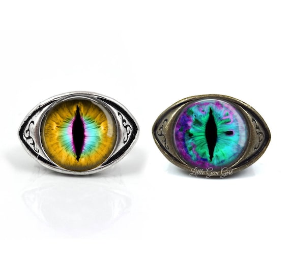 Evil Eye Ring - Dragon Eye Ring - Cat Eye Ring in 21 Colors and Silver or Bronze - Realistic Eyeball Ring - Fantasy Halloween Third Eye