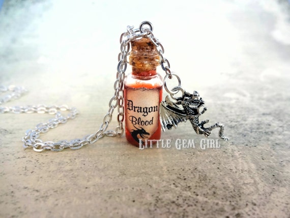 Halloween Jewelry Dragon Blood Necklace Glass Bottle Cork Necklace Potion Vial Charm Red Shimmer Liquid Costume