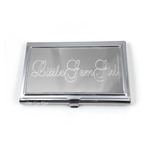 Visitekaarthouder op maat gegraveerd, gepersonaliseerd met je naam, bedrijfslogo of tekst - metalen gravure zilveren visitekaartjeshouder