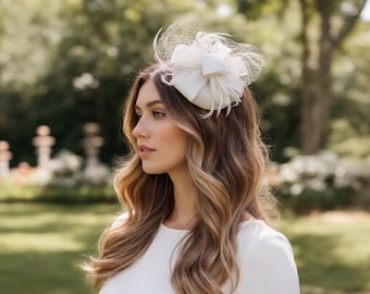 Bridal Bow Fascinator with French Net Veil – Wedding Birdcage Headpiece for Modern Bride