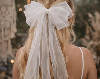 Tulle Bow Hair Clip for Bride – Elegant Bridal Wedding Hair Accessory