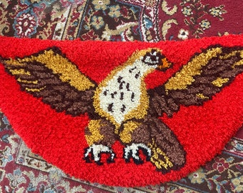 Handmade USA Eagle Hook & Latch Rug Wall Hanging, Vintage Wall Art | Americana Decor | Handmade Rug