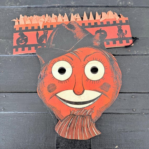 1940s Beistle Honeycomb Halloween Scarecrow Mask – Cardboard & Crepe Paper USA