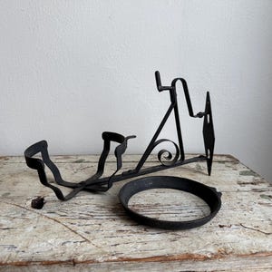 Vintage Cast Iron Oil Lamp Wall Bracket | Ornate Rustic Farmhouse Sconce Holder | Antique Wall Decor