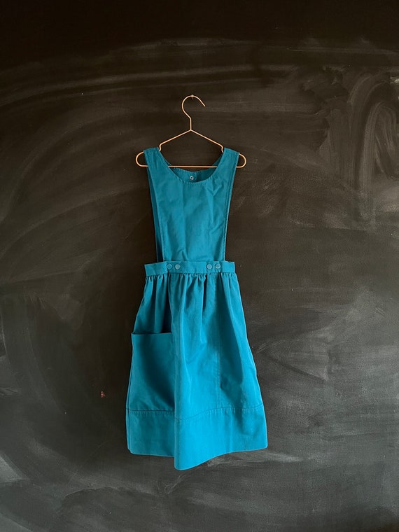 Vintage womens apron dress Gem
