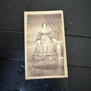 Antique CDV Photograph, 1800s Victorian Woman, Civil War Era Portrait, Carte de Visite