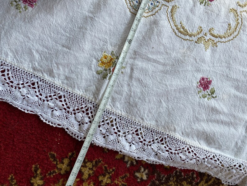 Vintage Doily Table Cover Crochet Lace Circle Table Overlay Etsy