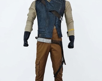 Costume cosplay di Cal Kestis, il sopravvissuto Jedi di Star Wars: pantaloni, camicia, gilet e cintura in pelle. Perfetto per cosplayer e fan di The Mandalorian.