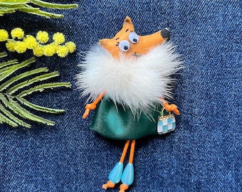 Handgefertigte Filz Brosche mit Pelzkragen, Stoff Tier Pin, wunderliches Geschenk für Sie