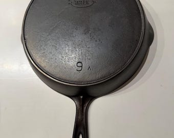 no9 Favorite smiley skillet
