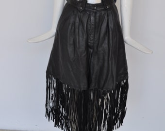 Fringed leather shorts, 80s european sz 42