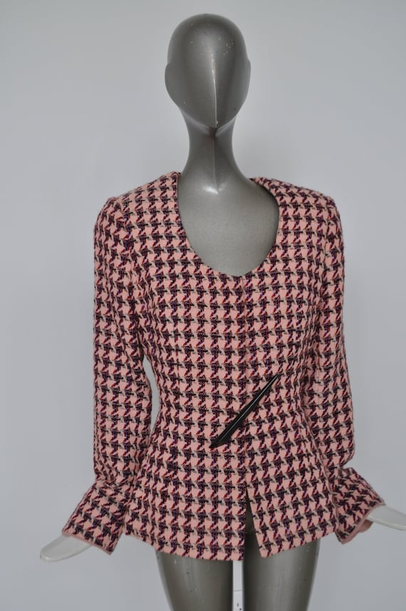 Great Thierry Mugler style jacket with houndstooth
