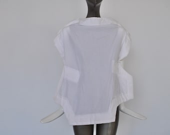 Comme des Garçons blouse 90s.   Avantgarde