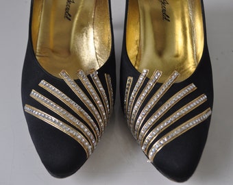 Margaret Jerrod satin pumps with fabulous rhinestone apliques 90s 10 B