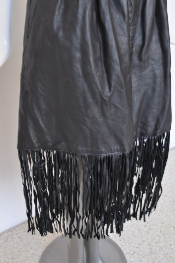 Fringed leather shorts, 80s european sz 42 - image 3