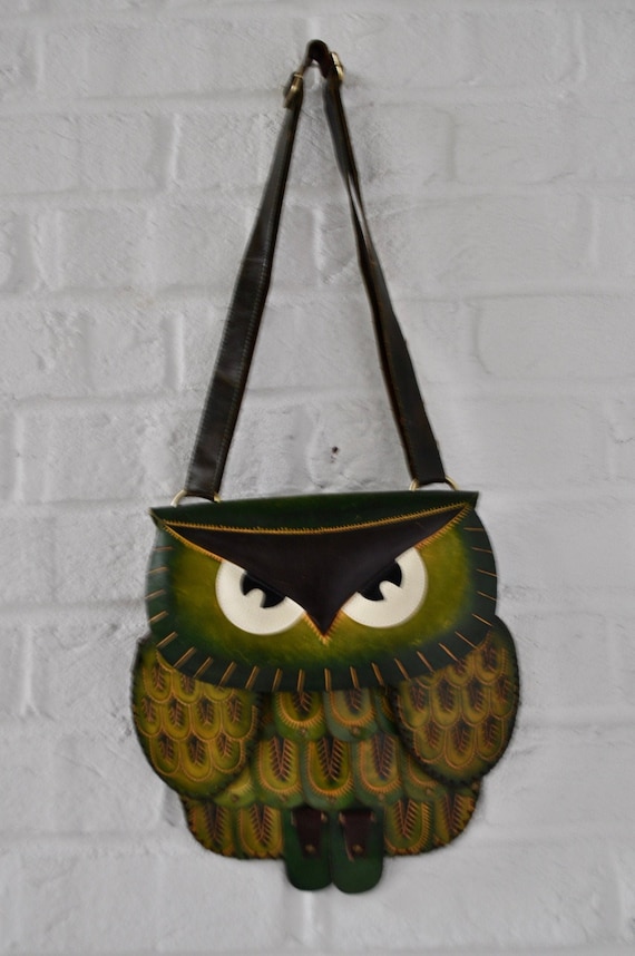 Owl purse all leather 90s