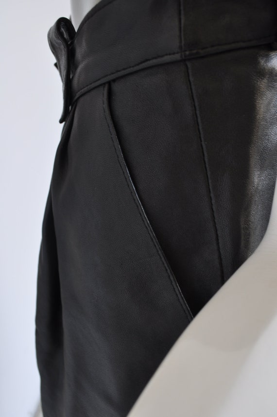 Fringed leather shorts, 80s european sz 42 - image 7