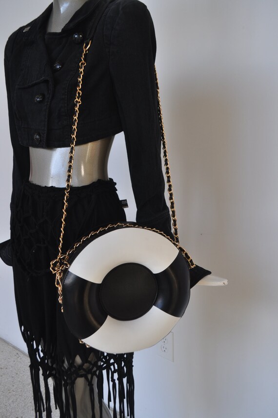 Abstract unusual round purse unused from the 2000 - image 4