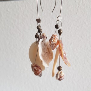 Varia Sea-shells earrings in earth colors,  Raw North sea shells from The Netherlands for 2024 recycled eco-friendly Dutch sea
