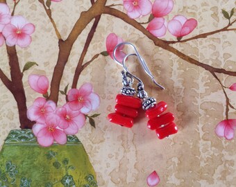 Raw coral silver 925 earrings in red with a little crown, Christmas gift dangle bohemian beachie hippie artisan jewelry