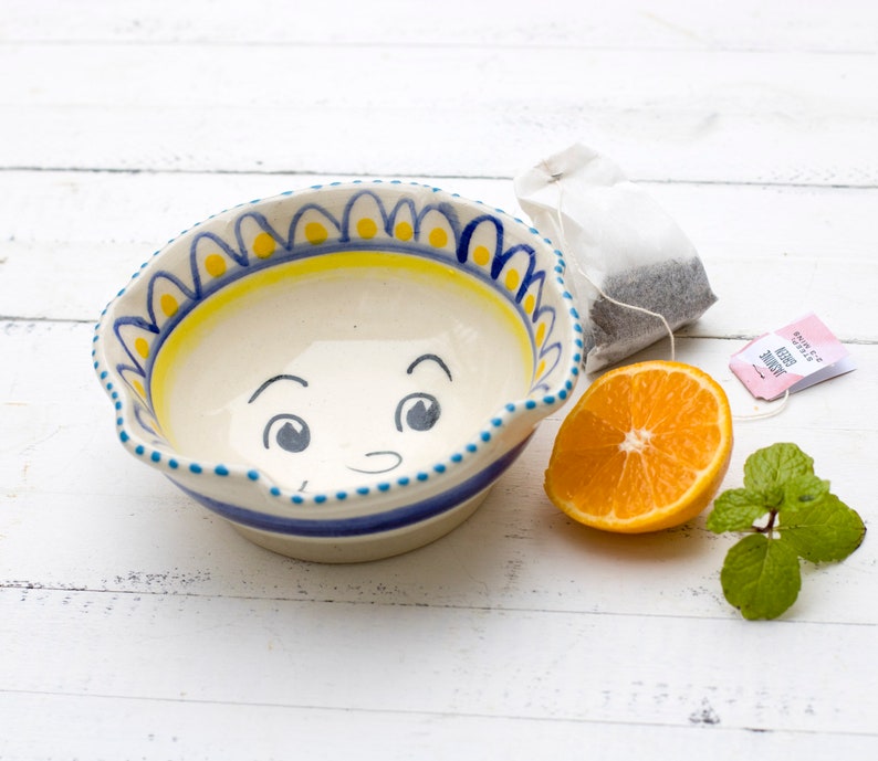 Ceramic face bowl, pottery bowl, flower face dish, handmade pottery, pottery dish, trinket dish, hand painted dish, face bowl, jewelry dish image 2