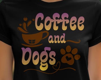 Camiseta de café y perros / Camiseta de regalo para mamás perrunas / Camiseta con estética de café para amantes de las mascotas / Ropa cómoda para estar en casa
