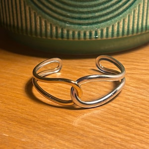 Womens Interlocking Mixed Metal Bangle Bracelet | Sterling Silver 14K gold | Adjustable | LetterBox Gift for Her | Two Tone Twisted Bracelet